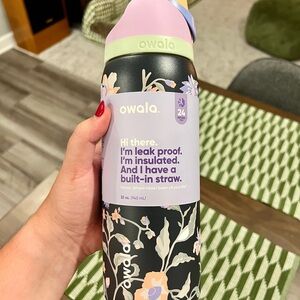Owala Urban Outfitters Midnight Garden FreeSip 32 oz Water Bottle